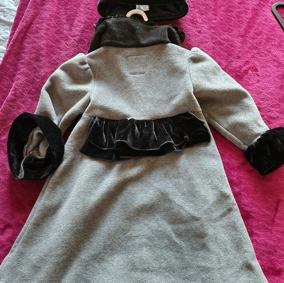 Girls Goodlad Gray Coat with Black Accents - Picture 7 of 7
